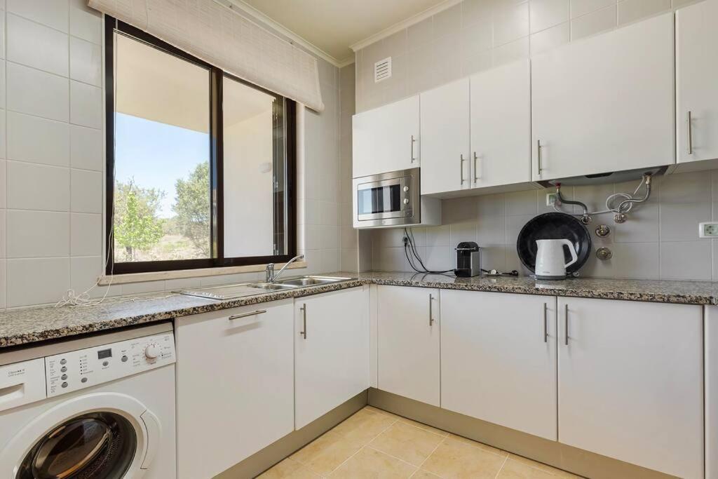 Apartment Comfort Relax W Pool Near Alvor
